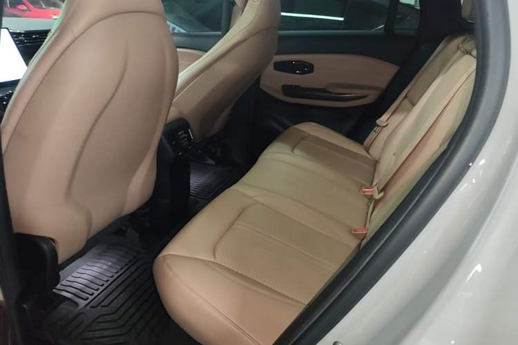 Used Nio ES6 2022 75 kWh Sport Edition Left Rear Seat