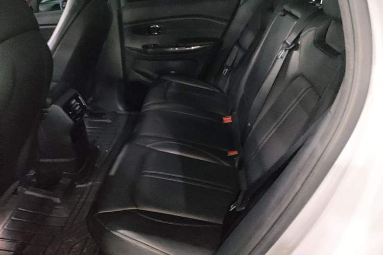 Used Nio ES6 2022 75 kWh Sport Edition Left Rear Seat