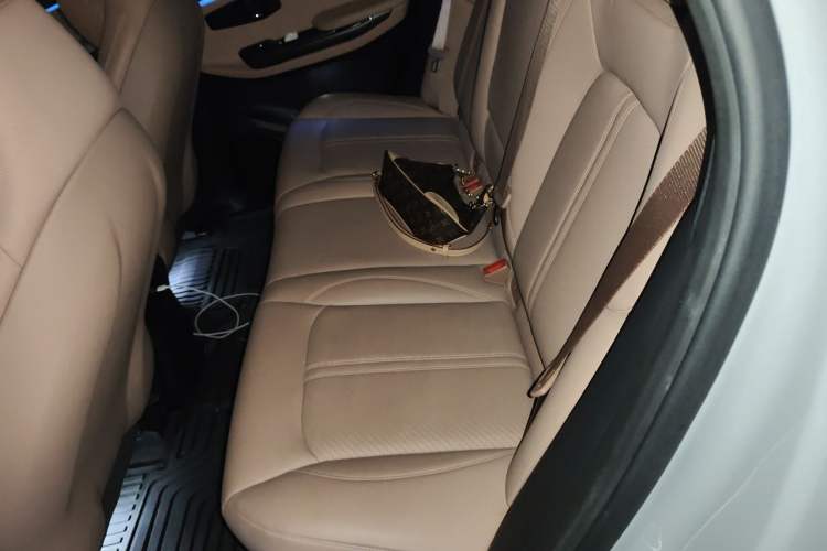 Used Nio ES6 2022 75 kWh Performance Version Left Rear Seat