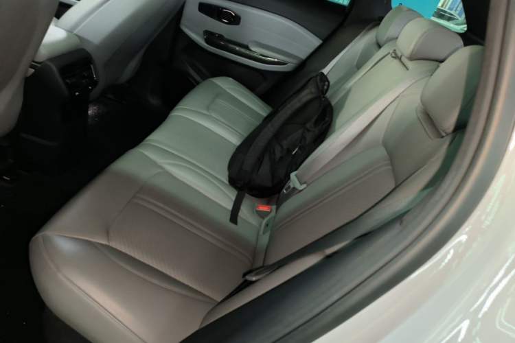 Used Nio ES6 2022 75 kWh Sport Edition Left Rear Seat