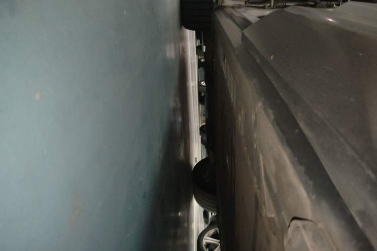 Used Nio ES6 2022 100kWh Signature Edition Left Side Sill