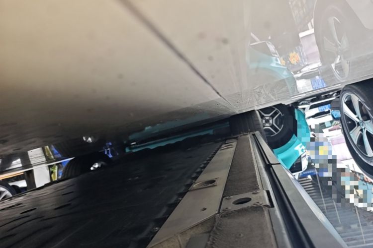 Used Nio ES6 2022 100kWh Performance Version Left Side Sill
