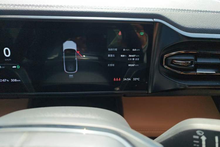 Used Nio ES6 2022 75 kWh Sport Edition Odometer Close Up