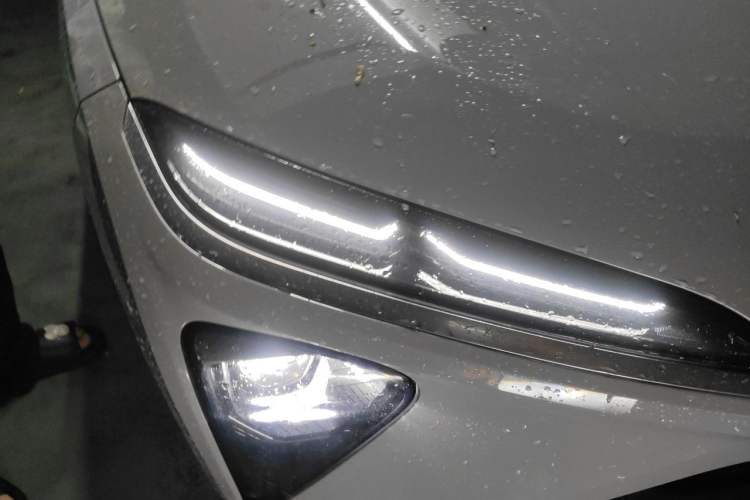 Used Nio ES6 2022 75 kWh Sport Edition Right Front Headlight