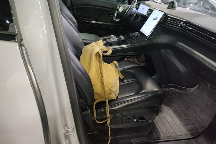 Used Nio ES6 2022 75 kWh Sport Edition Right Front Seat