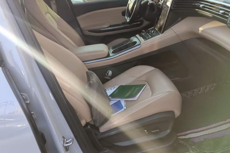 Used Nio ES6 2022 75 kWh Sport Edition Right Front Seat