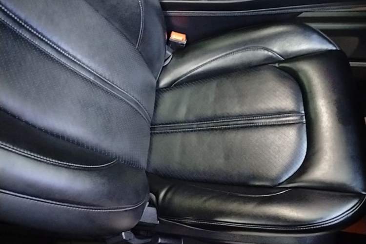 Used Nio ES6 2022 75 kWh Sport Edition Right Front Seat