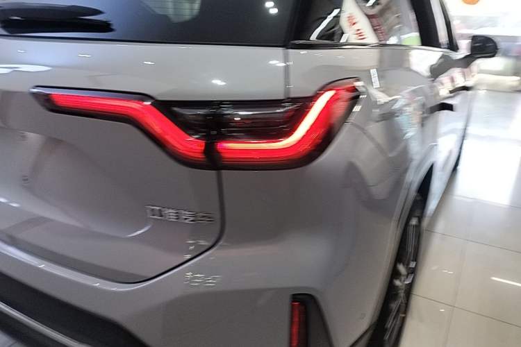 Used Nio ES6 2022 75 kWh Sport Edition Right Rear Taillight