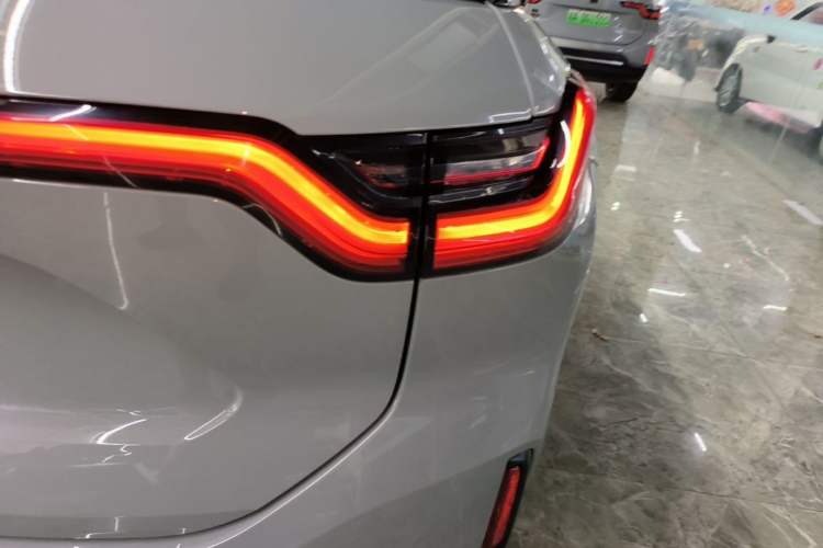 Used Nio ES6 2022 75 kWh Sport Edition Right Rear Taillight