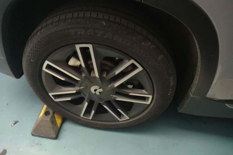 Used Nio ES6 2022 100kWh Signature Edition Right Rear Wheel Hub