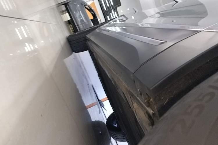Used Nio ES6 2022 75 kWh Sport Edition Right Side Sill