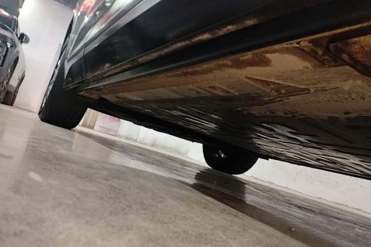 Used Nio ES6 2022 75 kWh Sport Edition Right Side Sill