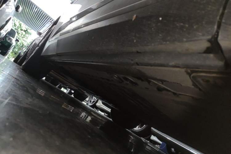 Used Nio ES6 2022 100kWh Performance Version Right Side Sill