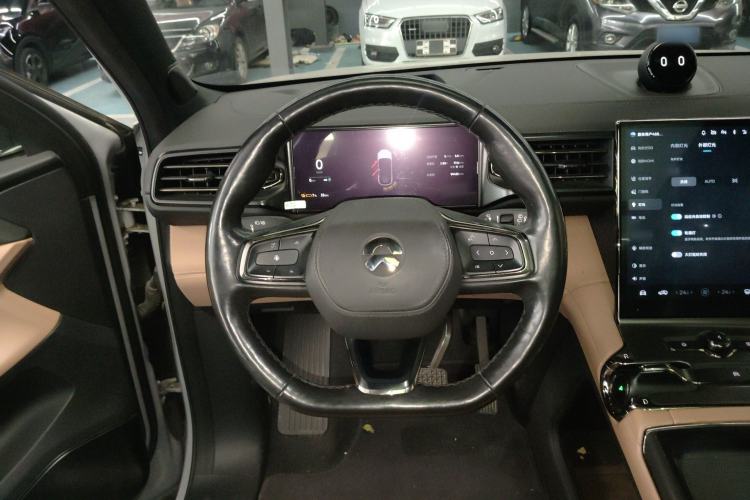 Used Nio ES6 2022 100kWh Signature Edition Steering Wheel