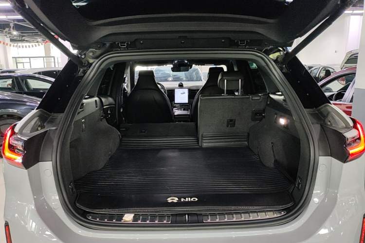Used Nio ES6 2022 75 kWh Sport Edition Trunk