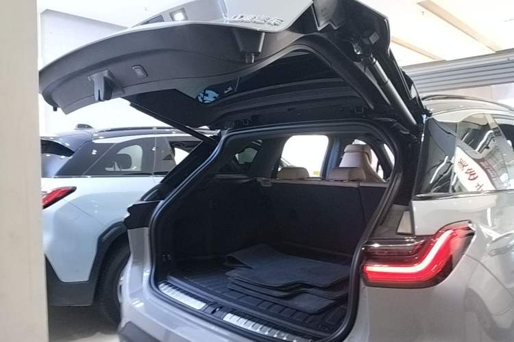 Used Nio ES6 2022 75 kWh Sport Edition Trunk