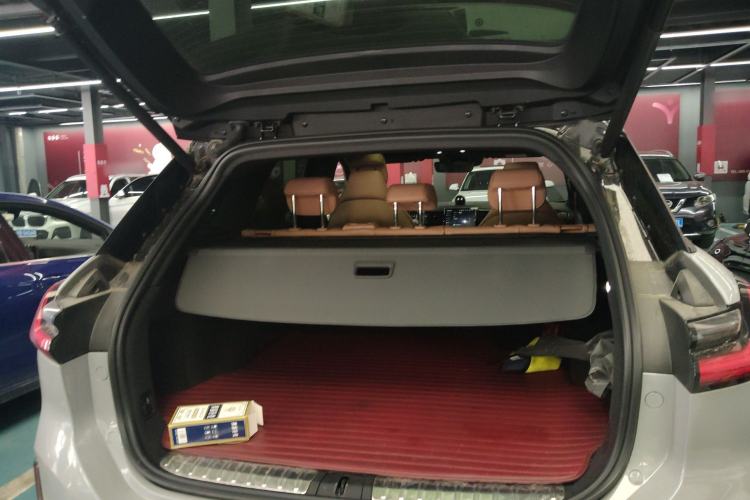 Used Nio ES6 2022 100kWh Signature Edition Trunk