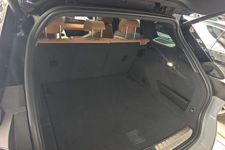 Used Nio ES6 2022 100kWh Performance Version Trunk