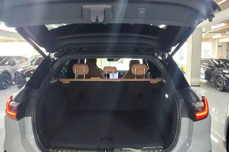 Used Nio ES6 2022 75 kWh Sport Edition Trunk
