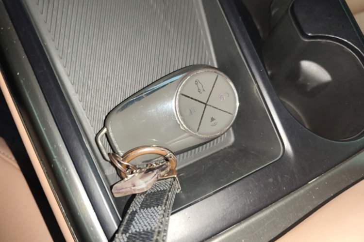 Used Nio ES6 2022 75 kWh Sport Edition Vehicle Key