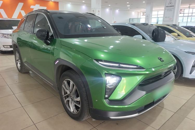 Used Nio ES6 2022 75 kWh Sport Edition Front Right 45 Deg