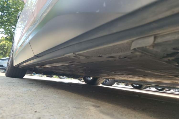 Used Nio ES6 2022 100kWh Performance Version Left Side Sill