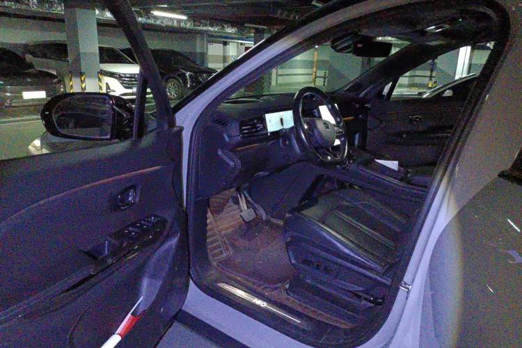 Used Nio ES6 2022 75 kWh Sport Edition Driver Seat
