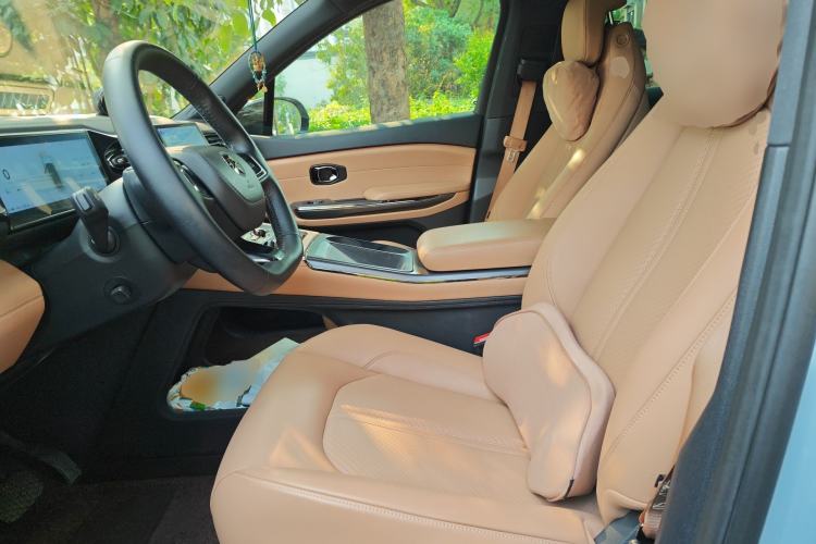 Used Nio ES6 2022 75 kWh Sport Edition Left Front Seat