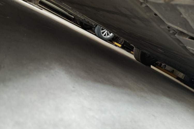 Used Nio ES6 2022 75 kWh Sport Edition Chassis Front Left