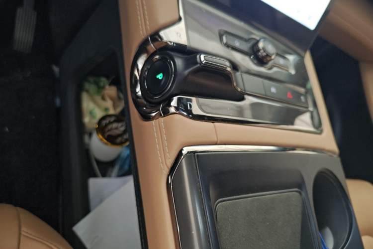 Used Nio ES6 2022 75 kWh Sport Edition Gear Lever