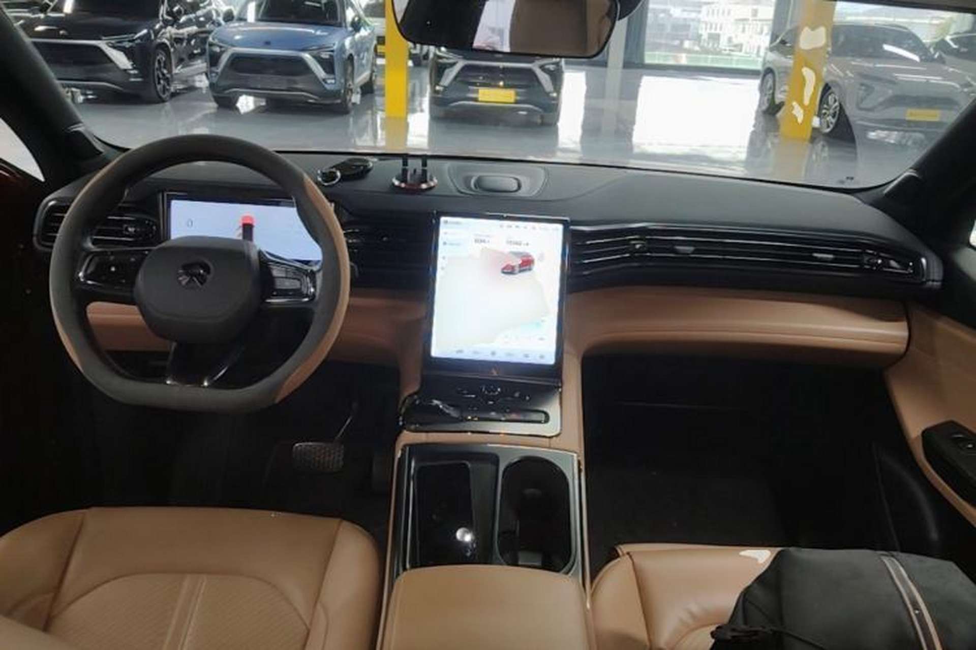 Used Nio ES6 2022 75 kWh Sport Edition Center Console