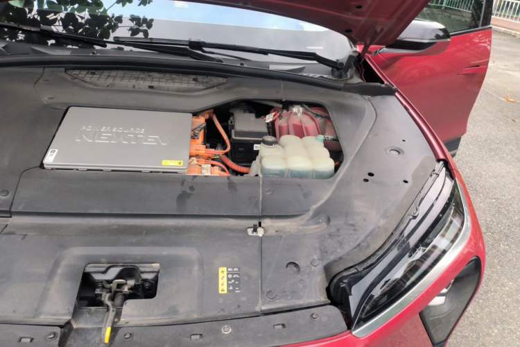 Used Nio ES6 2022 75 kWh Performance Version Engine Bay Left