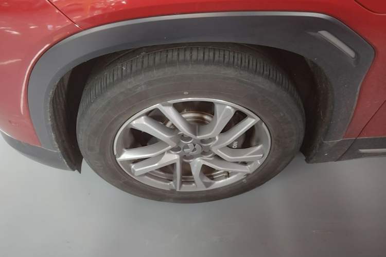 Used Nio ES6 2022 75 kWh Sport Edition Left Front Wheel Hub
