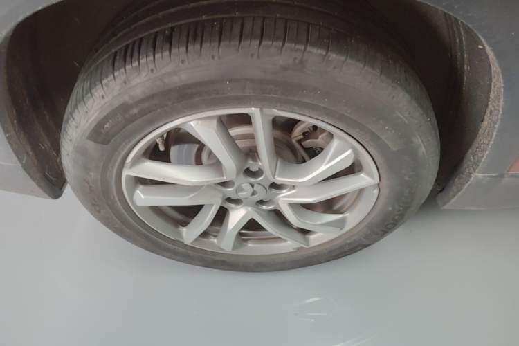 Used Nio ES6 2022 75 kWh Sport Edition Right Rear Wheel Hub