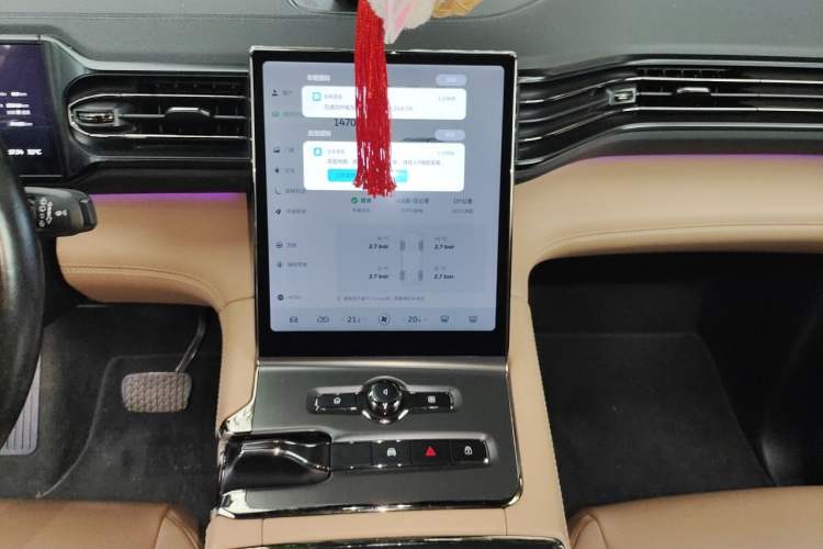 Used Nio ES6 2022 75 kWh Performance Version Audio And AC Panel