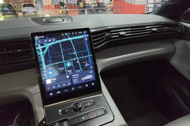 Used Nio ES6 2022 75 kWh Sport Edition Audio And AC Panel