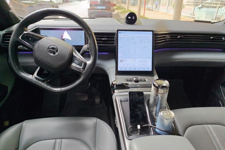 Used Nio ES6 2022 75 kWh Sport Edition Center Console