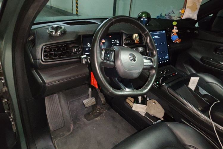 Used Nio ES6 2022 75 kWh Sport Edition Center Console
