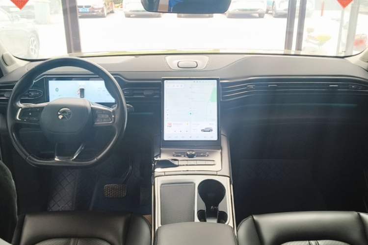 Used Nio ES6 2022 75 kWh Sport Edition Center Console