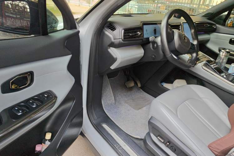 Used Nio ES6 2022 75 kWh Sport Edition Driver Seat