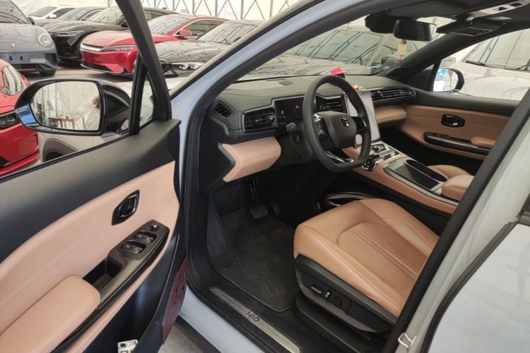 Used Nio ES6 2022 75 kWh Sport Edition Driver Seat