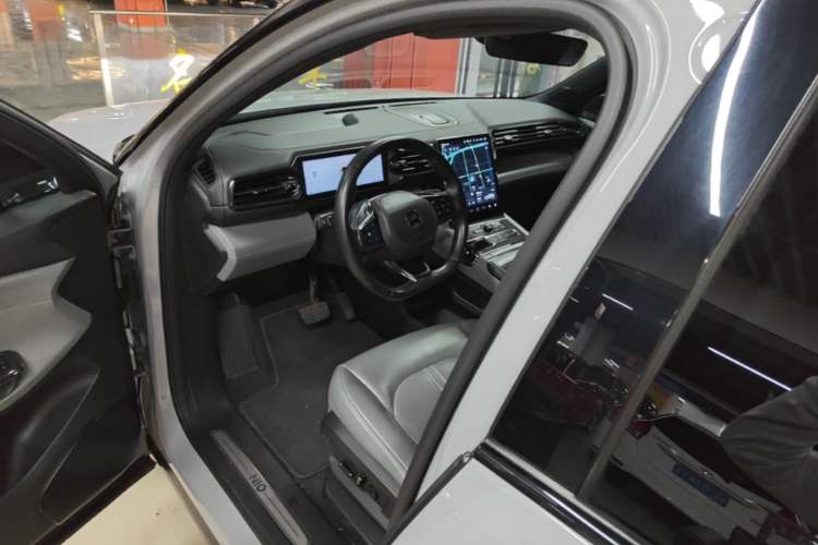 Used Nio ES6 2022 75 kWh Sport Edition Driver Seat