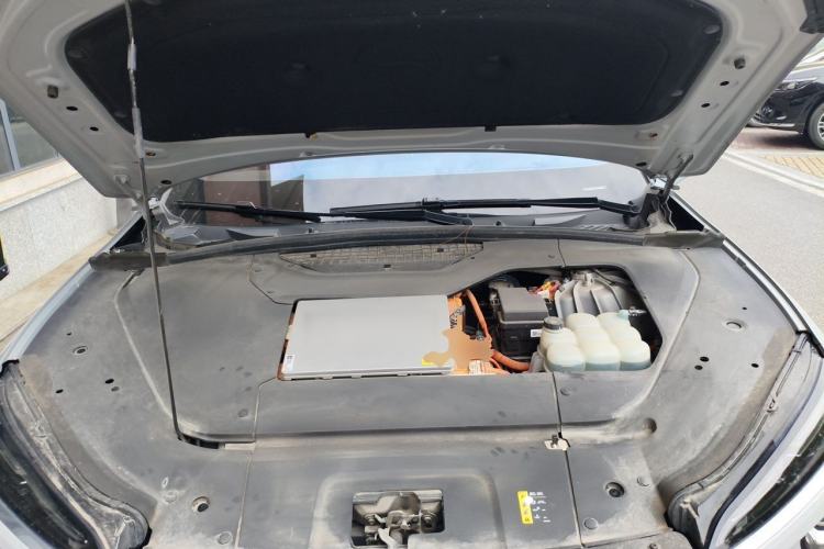 Used Nio ES6 2022 75 kWh Performance Version Engine Bay