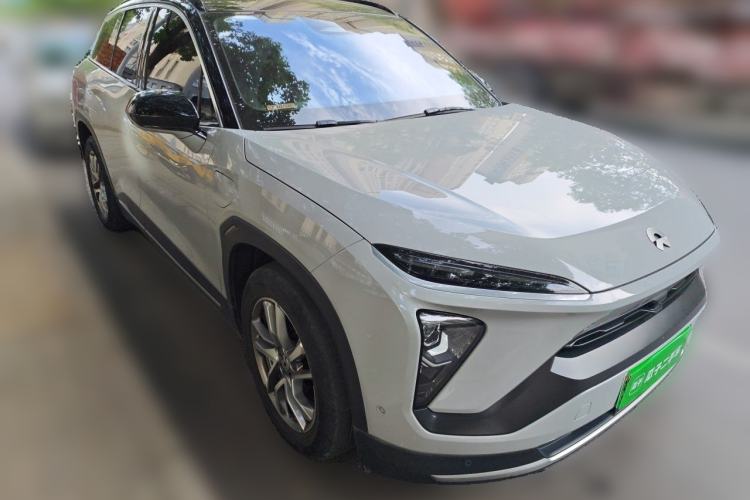 Used Nio ES6 2022 75 kWh Sport Edition Front Right 45 Deg