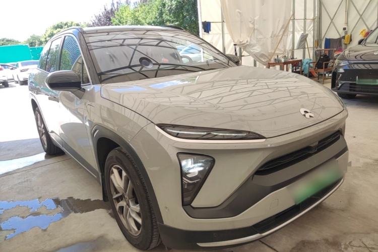 Used Nio ES6 2022 75 kWh Sport Edition Front Right 45 Deg