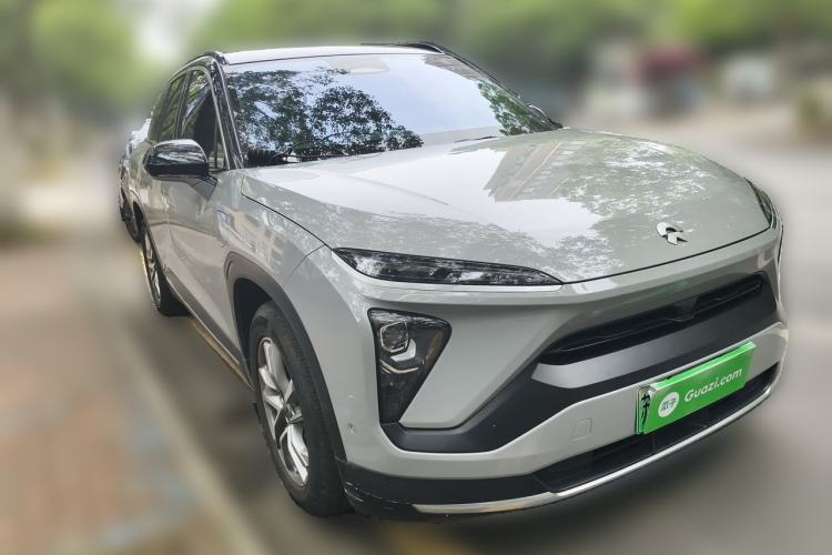 Used Nio ES6 2022 75 kWh Sport Edition Front Right 45 Deg