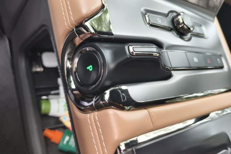 Used Nio ES6 2022 75 kWh Sport Edition Gear Lever