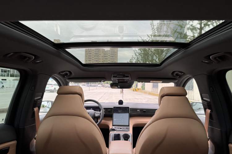 Used Nio ES6 2022 75 kWh Sport Edition Headliner