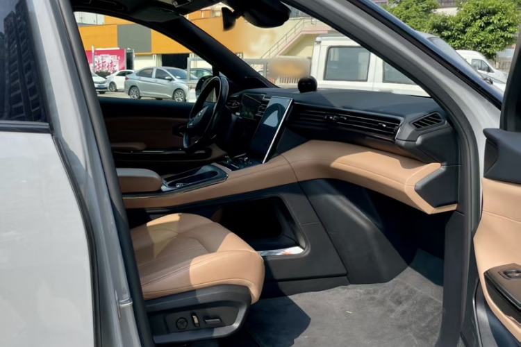 Used Nio ES6 2022 75 kWh Sport Edition Interior 3