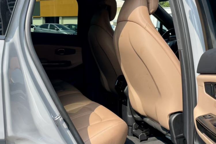 Used Nio ES6 2022 75 kWh Sport Edition Interior 4